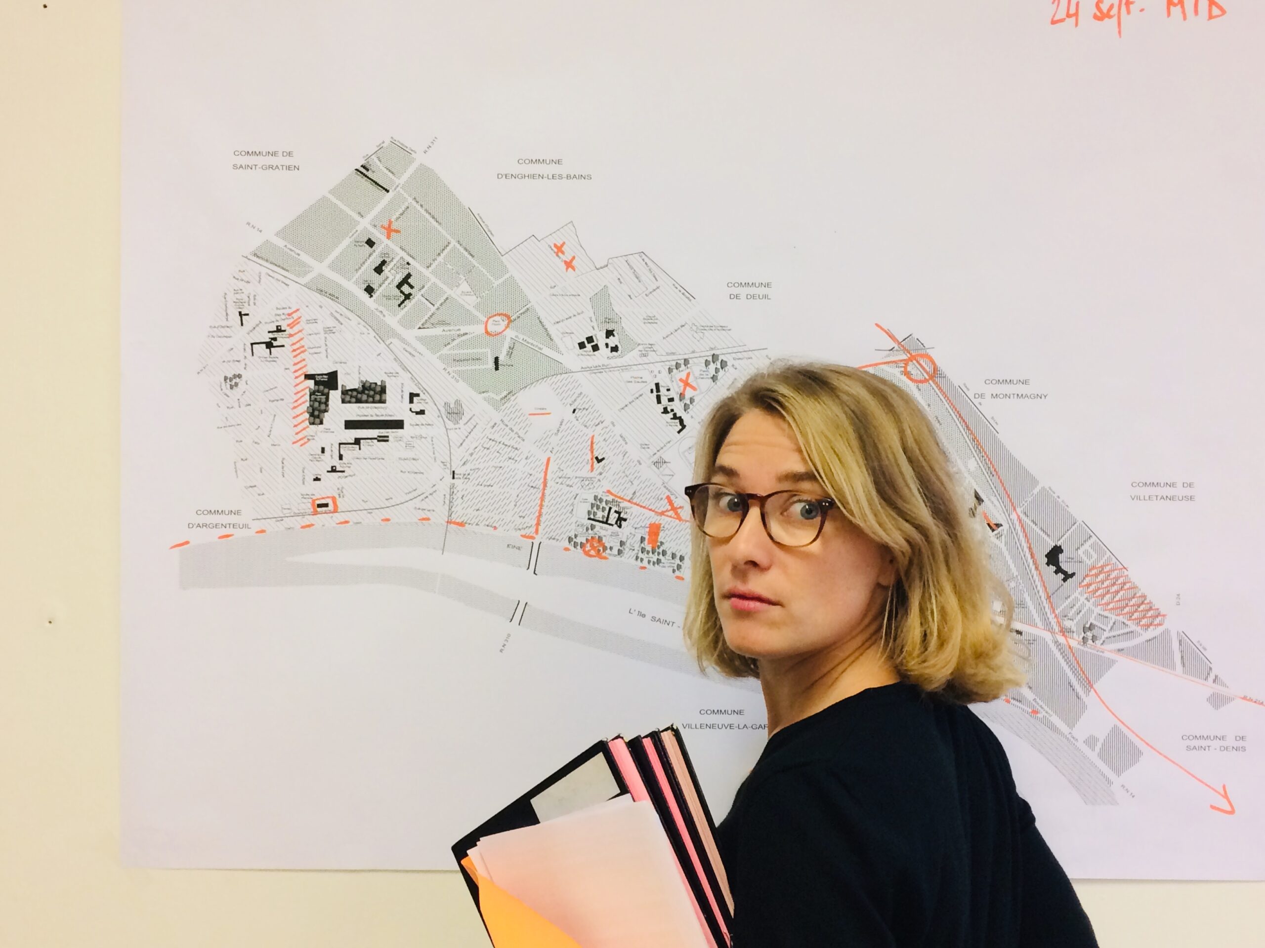 Visuel Fille De Lurbanisme Credit Cie Du Rouhault 